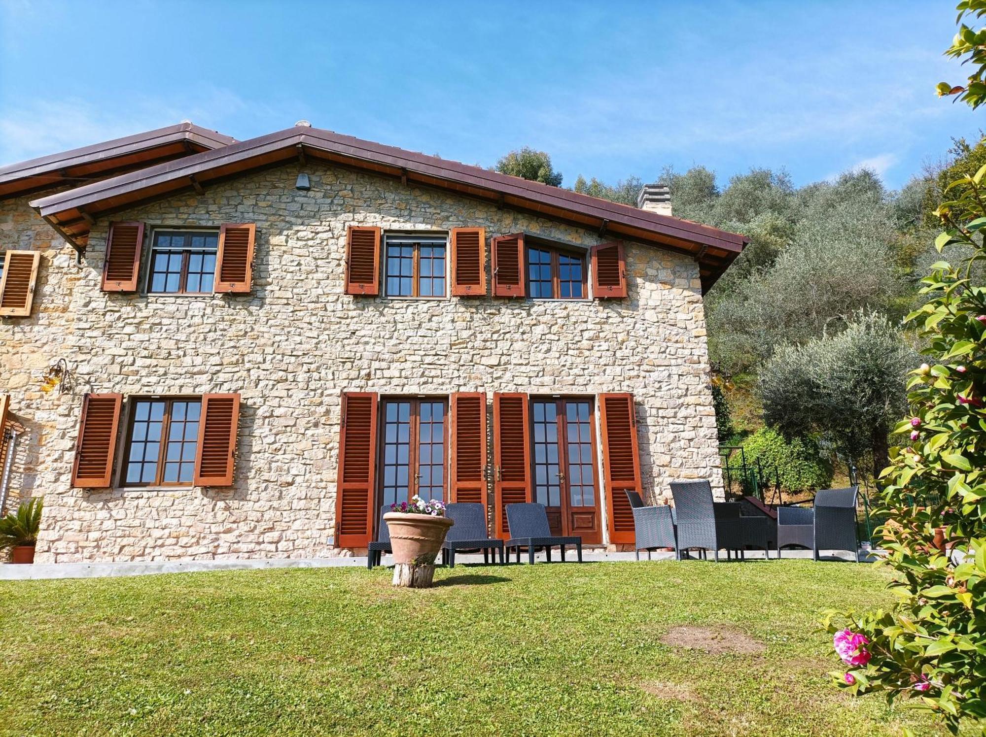 Villa Camelia Tuscany Pescia Buitenkant foto